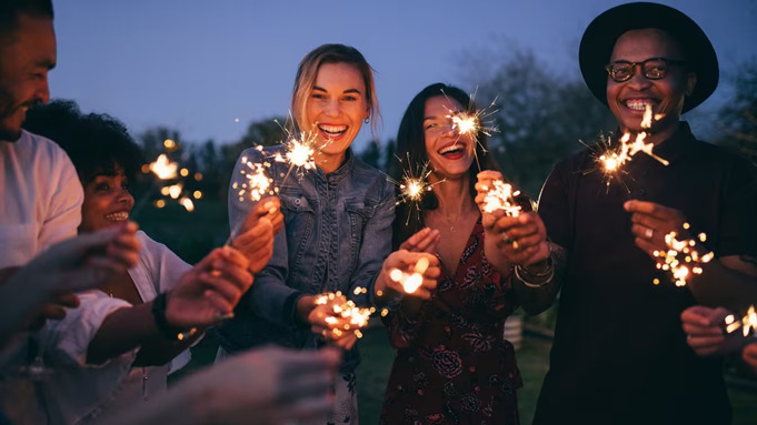 Capture Stunning Party Moments with Creative Pictures